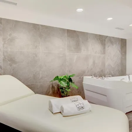 酒店 Tatrzanska 4*