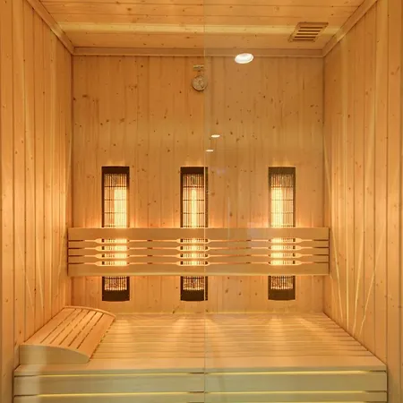 Tatrzanska Hotel 4*