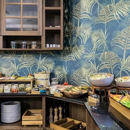 酒店 Tatrzanska 4*